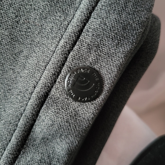 The North Face Supine Scarf Gray - Picture 3 of 5